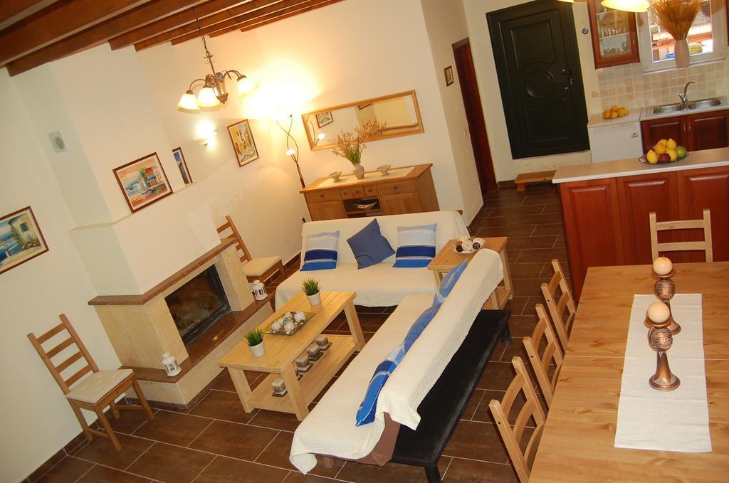 Chris And Nick Corfu Villa Mpoukaris Habitación foto